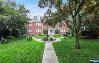 735 Elm Avenue 6D, Teaneck, NJ 07666