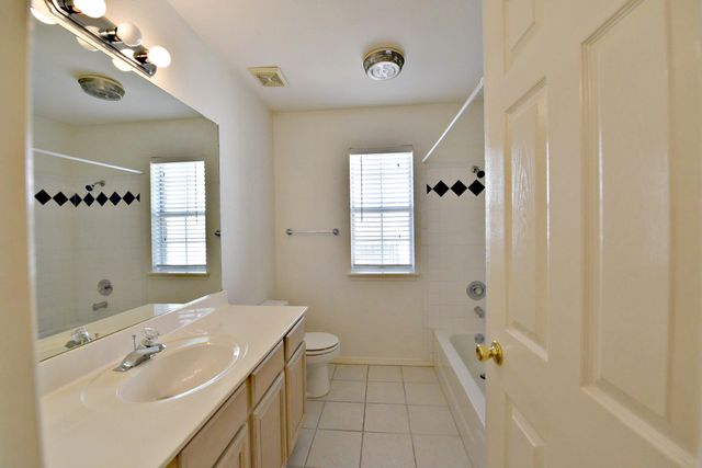 1809 Bent Oak CV, Leander, TX 78641