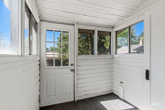 2034 S Broxon, Boise, ID 83705