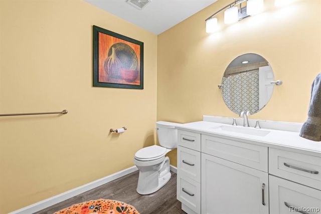 16789 Carriage Way, Northville, MI 48168