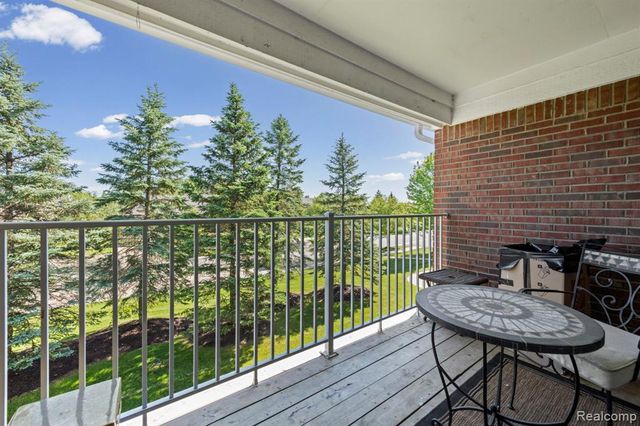16789 Carriage Way, Northville, MI 48168