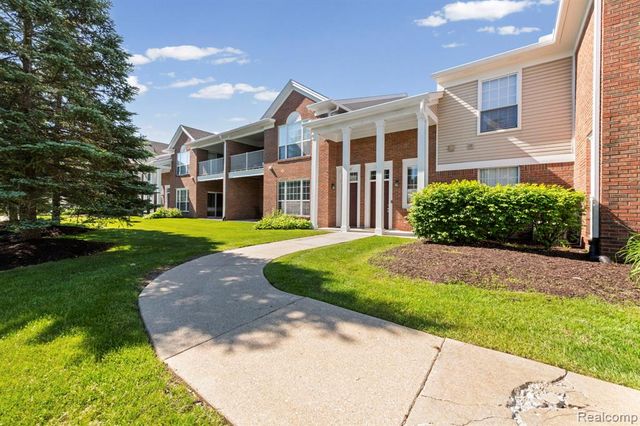 16789 Carriage Way, Northville, MI 48168