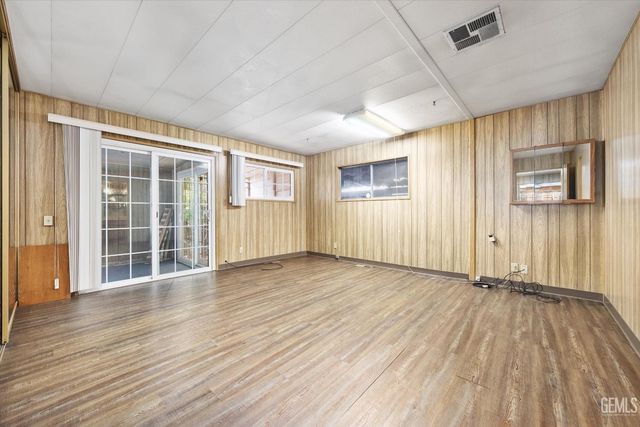 3601 S Chester Avenue 1, Bakersfield, CA 93304