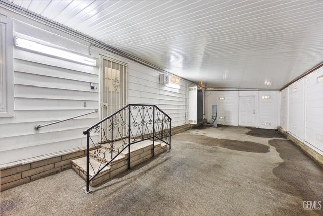 3601 S Chester Avenue 1, Bakersfield, CA 93304