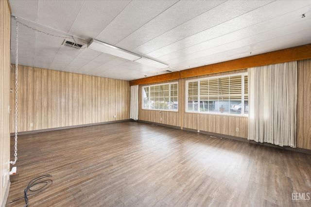 3601 S Chester Avenue 1, Bakersfield, CA 93304