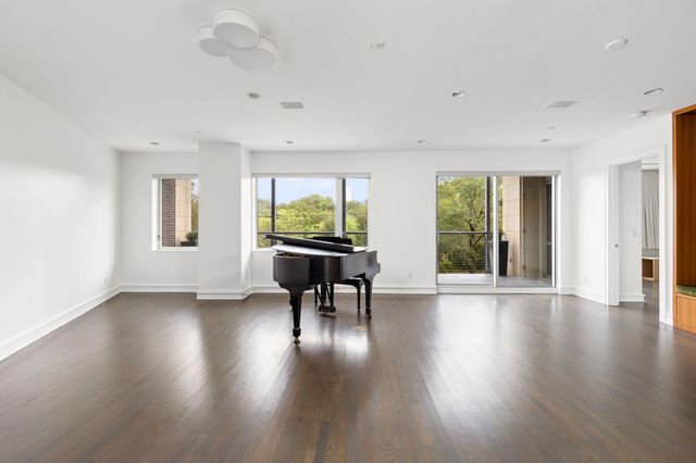 901 W 9th ST 107, Austin, TX 78703