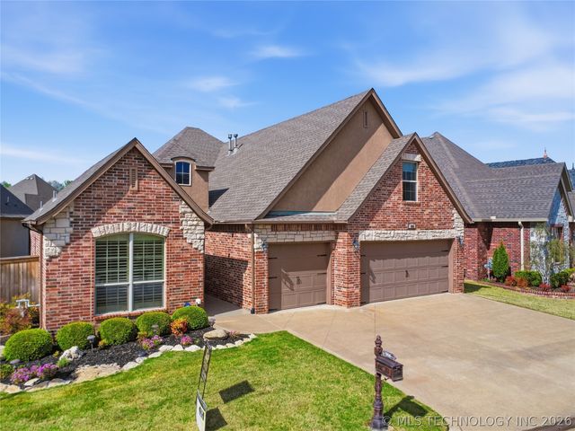 908 W Urbana Street, Broken Arrow, OK 74012
