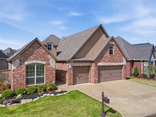 908 W Urbana Street, Broken Arrow, OK 74012