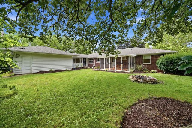 1322 Douglas Street, Joliet, IL 60435
