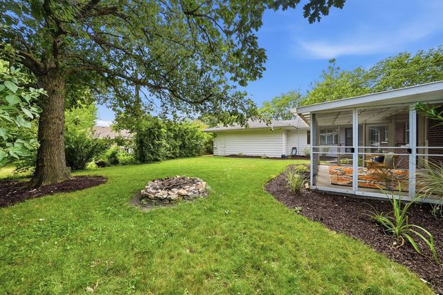 1322 Douglas Street, Joliet, IL 60435