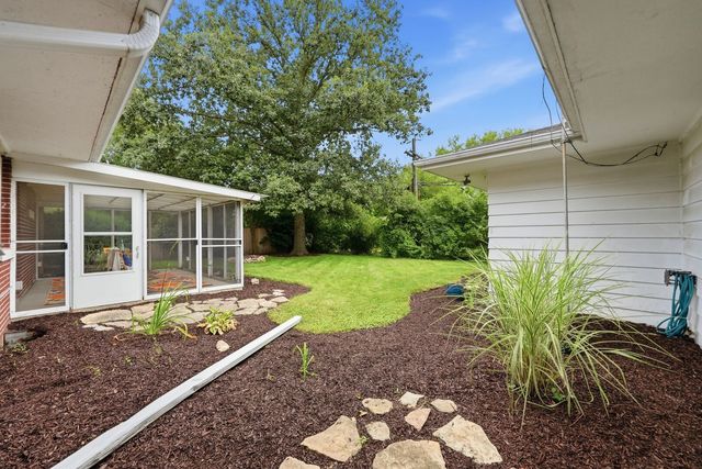 1322 Douglas Street, Joliet, IL 60435