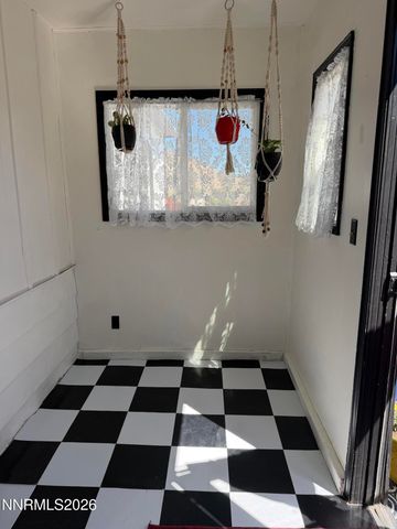 1021 NW Tonopah Avenue, Tonopah, NV 89049