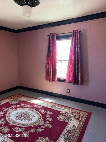 1021 NW Tonopah Avenue, Tonopah, NV 89049