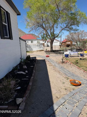 1021 NW Tonopah Avenue, Tonopah, NV 89049