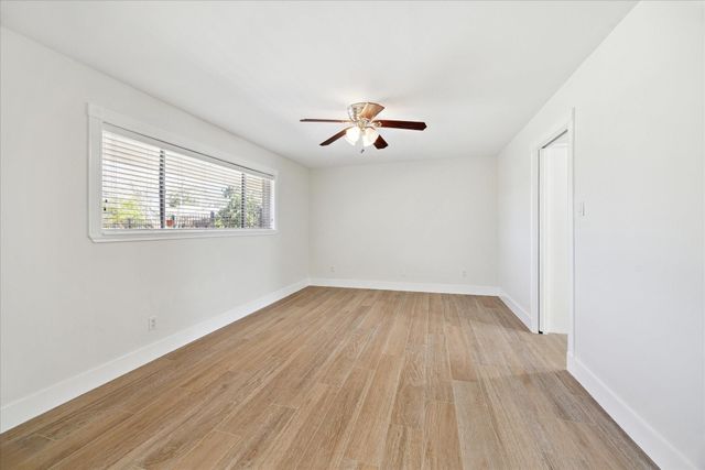 4530 T C Jester Boulevard, Houston, TX 77018