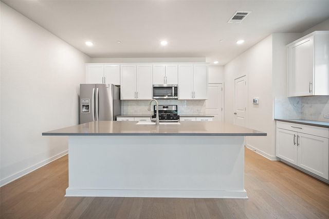 2500 Forest Creek DR 2501, Round Rock, TX 78665