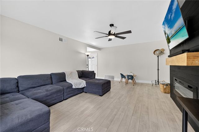 587 Sycamore Avenue, Claremont, CA 91711