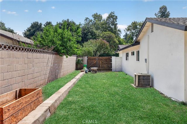 587 Sycamore Avenue, Claremont, CA 91711