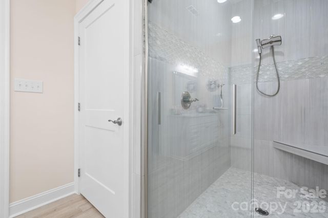 4850 Woodwinds Drive NE, Hickory, NC 28601