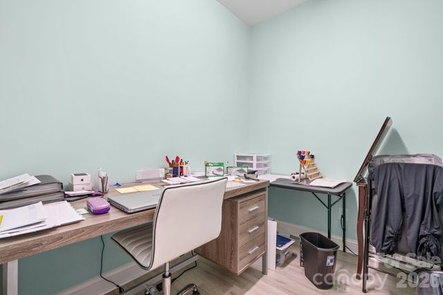 4850 Woodwinds Drive NE, Hickory, NC 28601