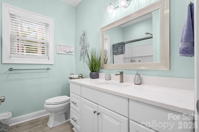 4850 Woodwinds Drive NE, Hickory, NC 28601