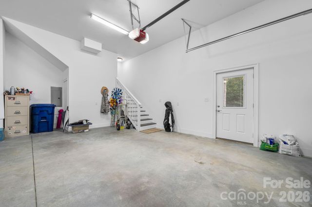 4850 Woodwinds Drive NE, Hickory, NC 28601