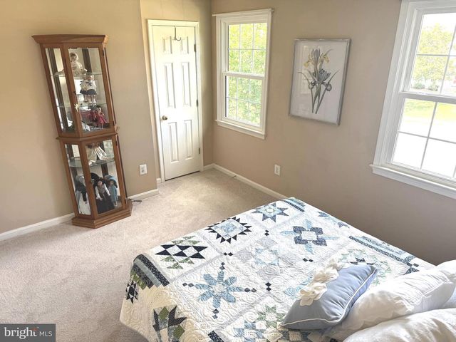 16068 HAYES LN, Woodbridge, VA 22191
