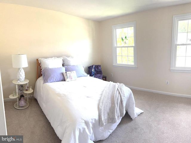 16068 HAYES LN, Woodbridge, VA 22191