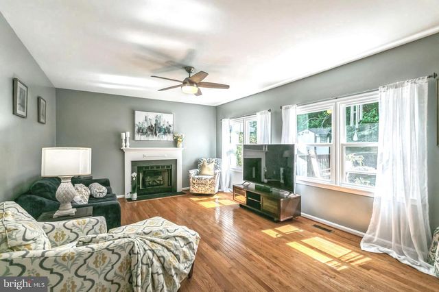 16068 HAYES LN, Woodbridge, VA 22191