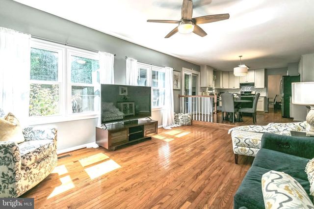 16068 HAYES LN, Woodbridge, VA 22191