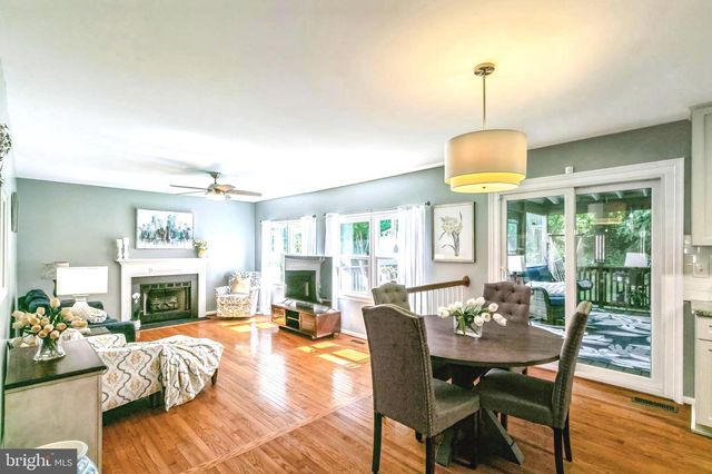 16068 HAYES LN, Woodbridge, VA 22191
