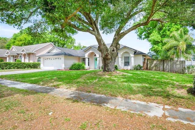 1839 QUEEN PALM DRIVE, Apopka, FL 32712