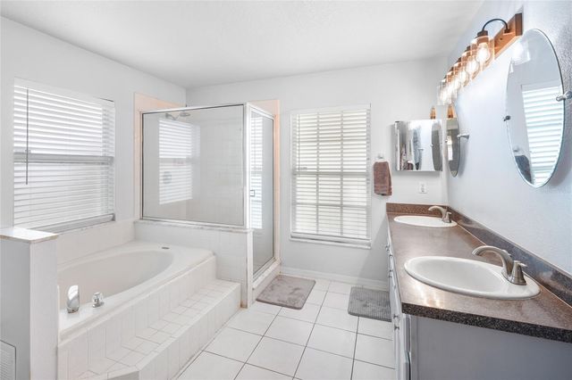 1839 QUEEN PALM DRIVE, Apopka, FL 32712