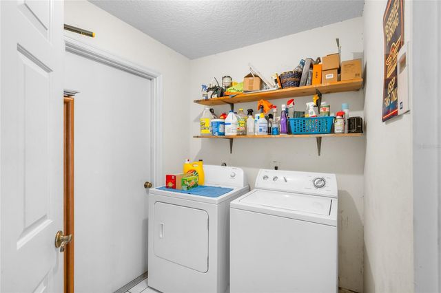 1839 QUEEN PALM DRIVE, Apopka, FL 32712