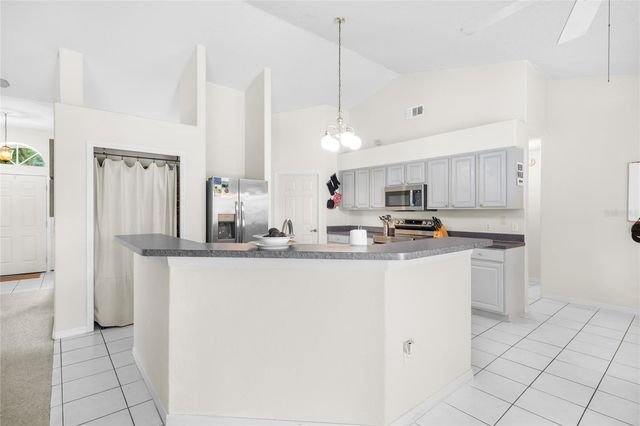 1839 QUEEN PALM DRIVE, Apopka, FL 32712