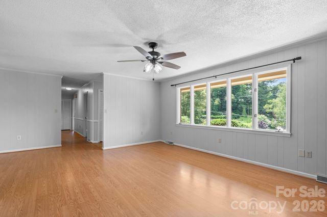 44 Green Drive, Waynesville, NC 28785
