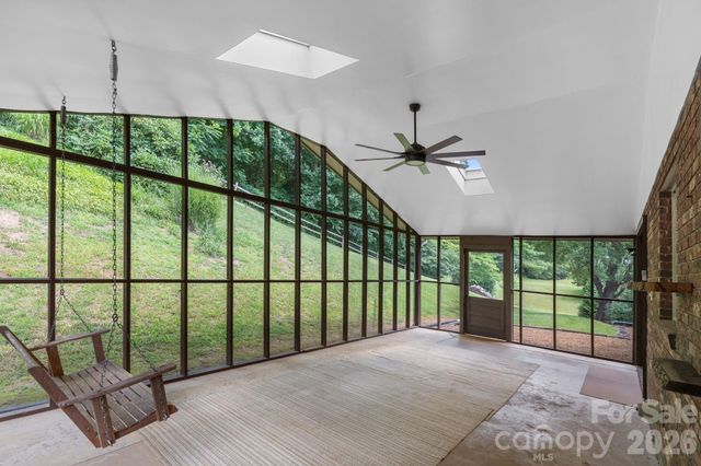 44 Green Drive, Waynesville, NC 28785
