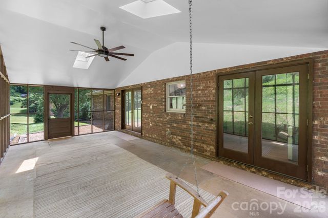 44 Green Drive, Waynesville, NC 28785