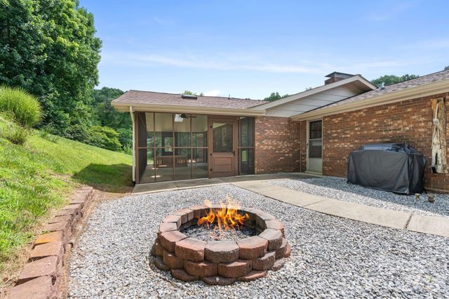 44 Green Drive, Waynesville, NC 28785