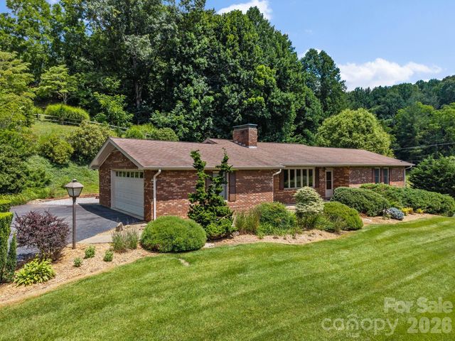 44 Green Drive, Waynesville, NC 28785