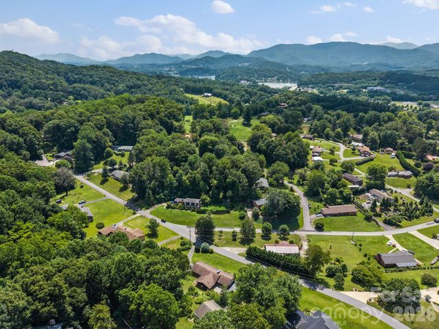 44 Green Drive, Waynesville, NC 28785