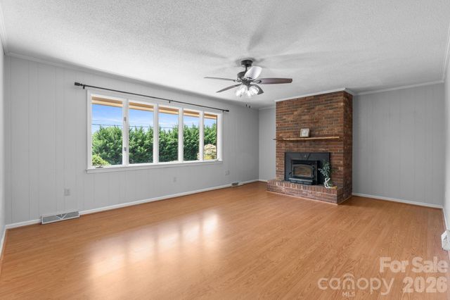44 Green Drive, Waynesville, NC 28785