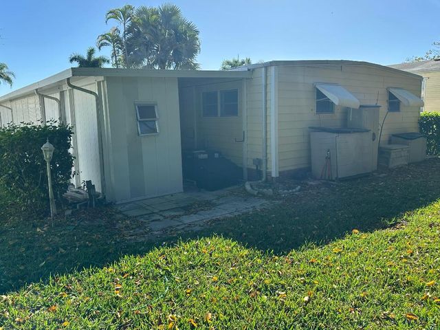 8435 E Club Road, Boca Raton, FL 33433