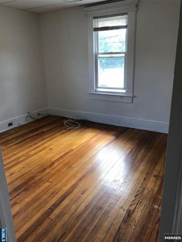 45 Diamond Bridge Avenue 2, Hawthorne, NJ 07506