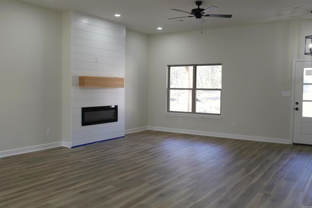 1123 E Carmichael Road, Cabot, AR 72023