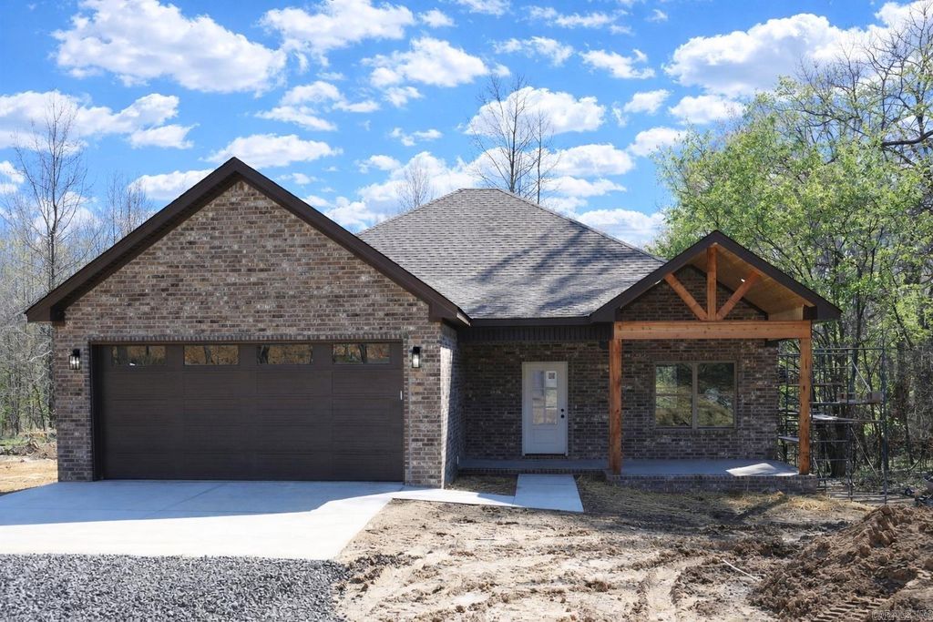 1123 E Carmichael Road, Cabot, AR 72023