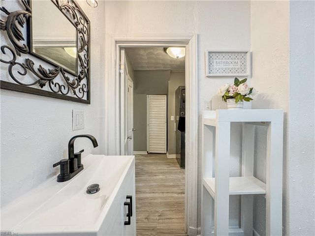 34 Byers AVE, Portsmouth, VA 23701