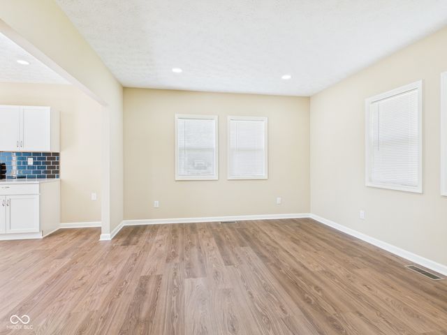 2205 Nichol Avenue, Anderson, IN 46016