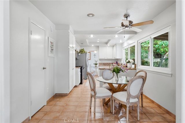 5872 Meadowbrook Drive, Huntington Beach, CA 92649