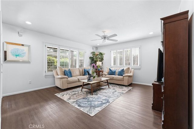 5872 Meadowbrook Drive, Huntington Beach, CA 92649